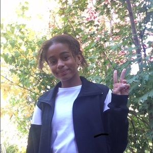 Meet your Posher, Lilou